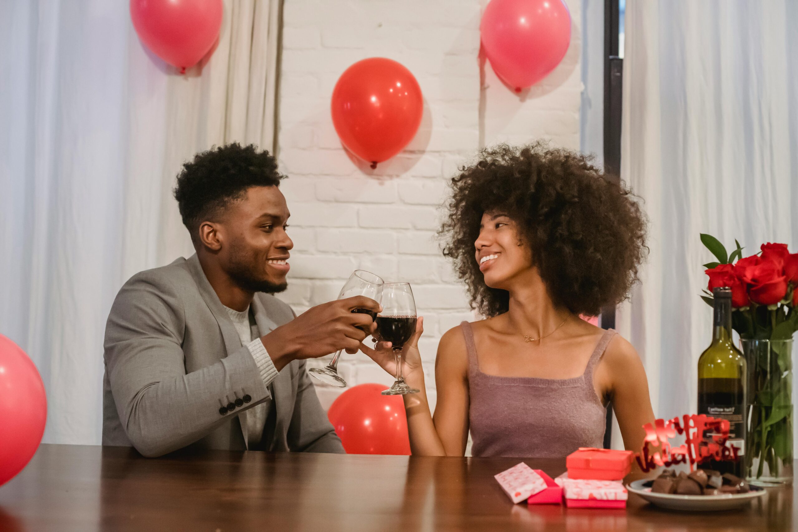 Signs That a Sagittarius Man Likes You: How to Decode His Feelings